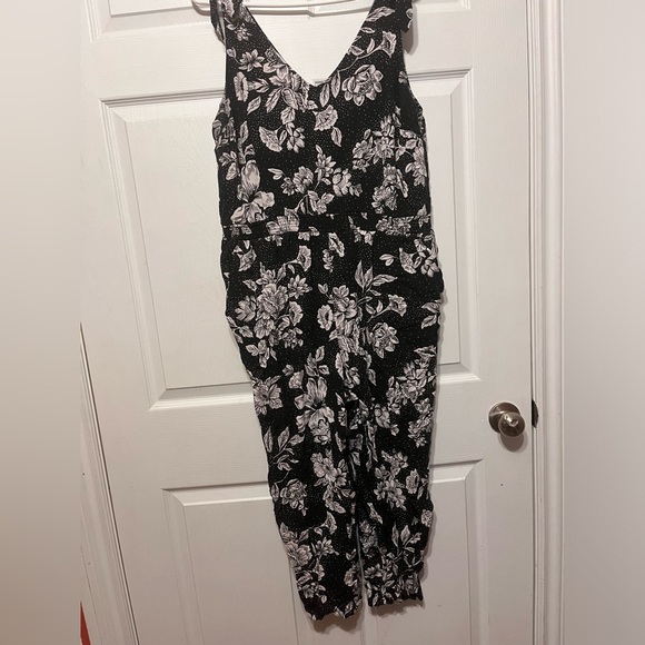 Additional jumpsuit - Picture 1 of 5